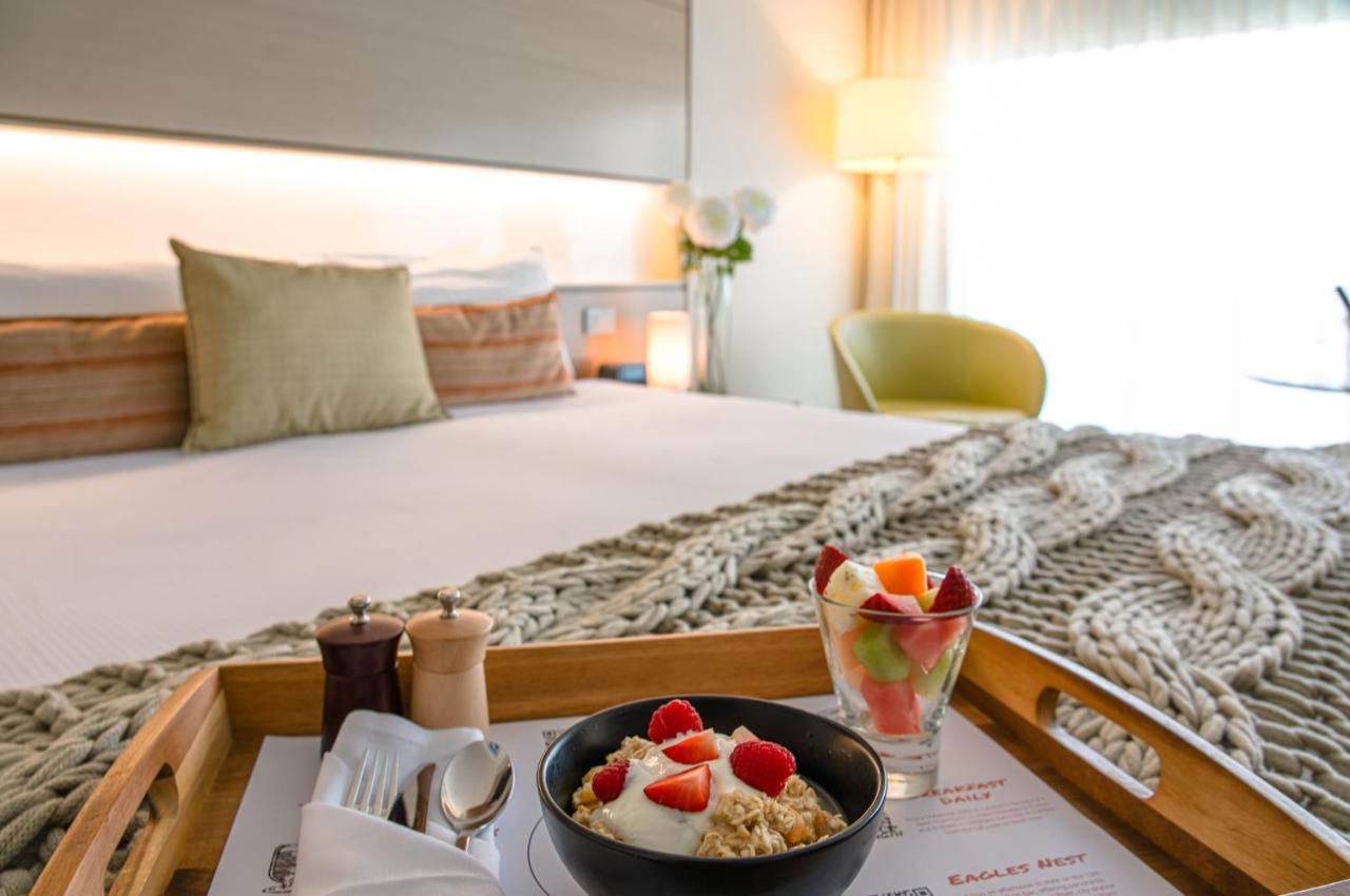 The Point Brisbane Hotel Экстерьер фото