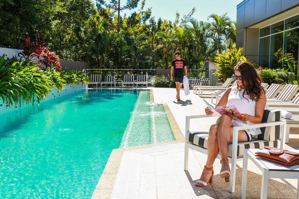 The Point Brisbane Hotel Экстерьер фото The pool at the Emporium Hotel South Bank