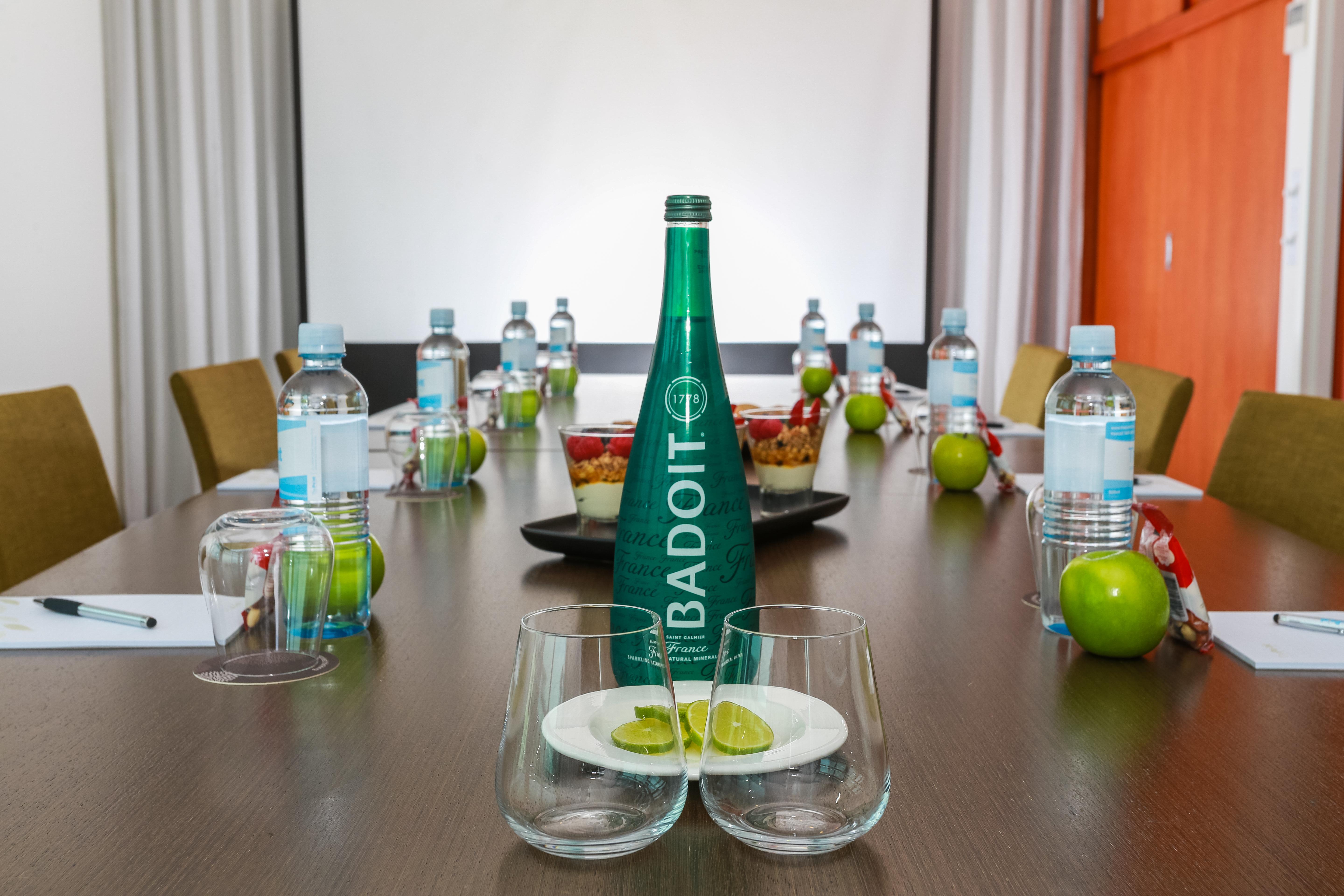 The Point Brisbane Hotel Экстерьер фото Bottle of Badoit